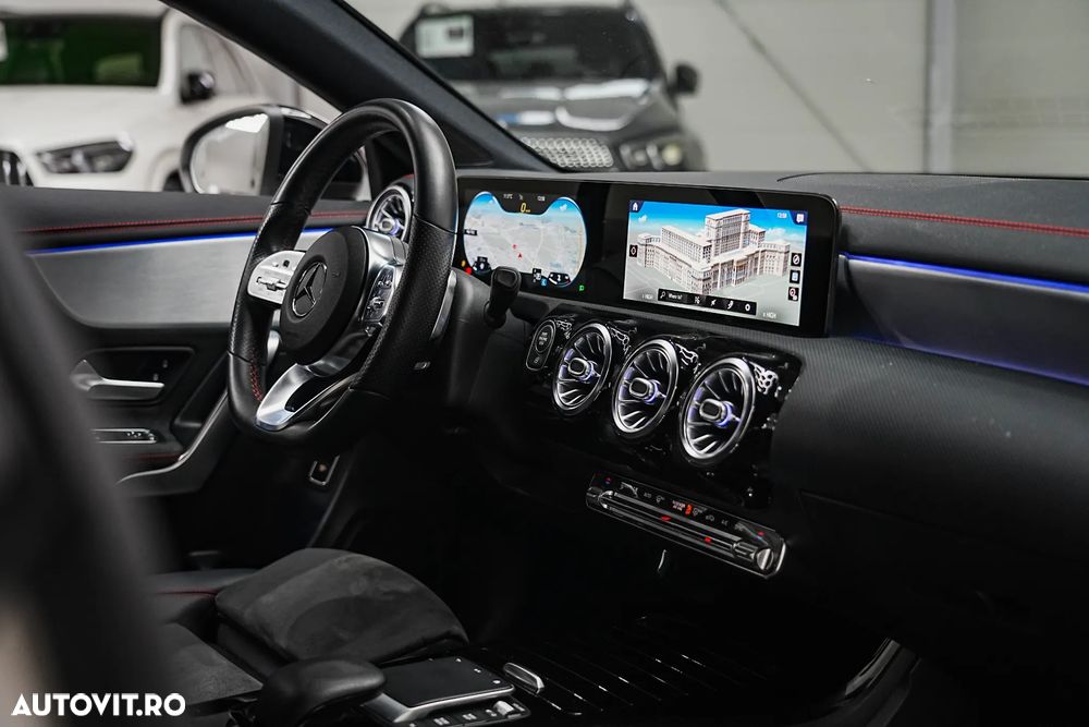 Mercedes-Benz CLA 180 7G-DCT AMG Line Advanced Plus - 12