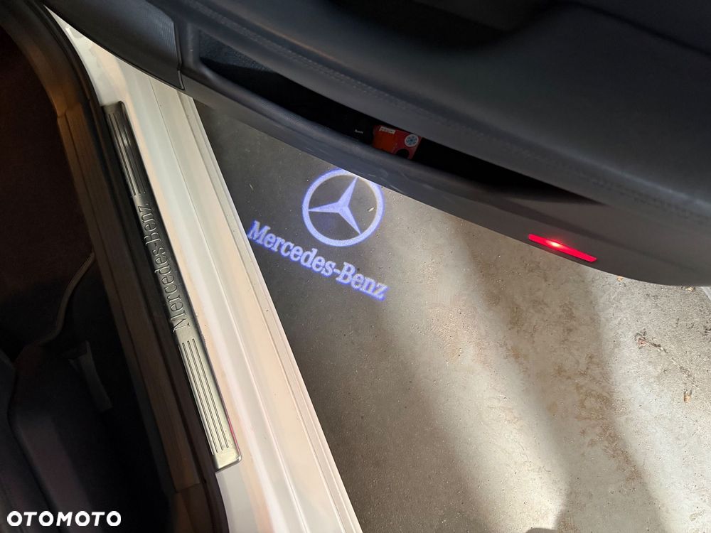 Mercedes-Benz CLS 500 4-Matic BlueEff - 16