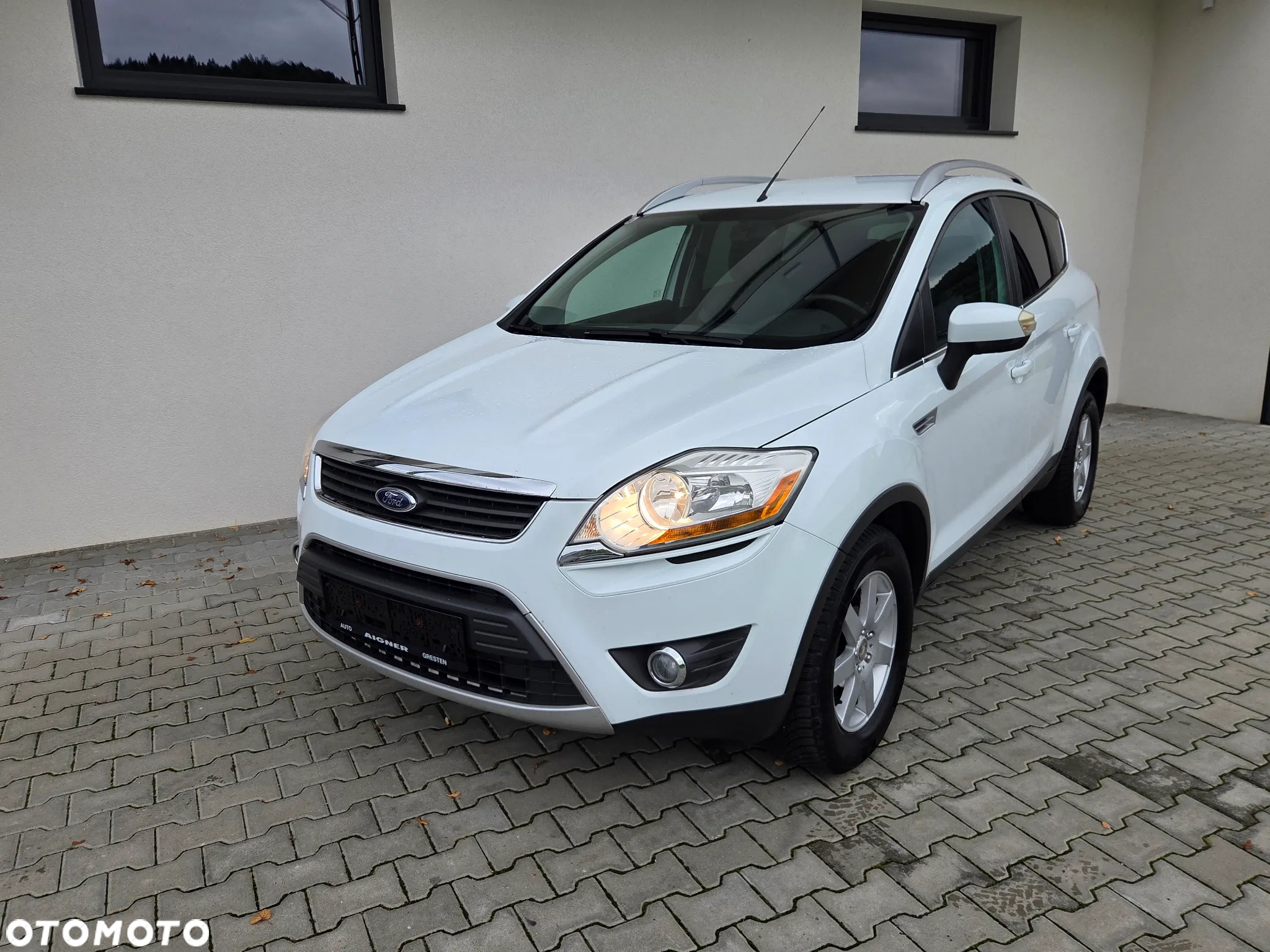 Ford Kuga - 2