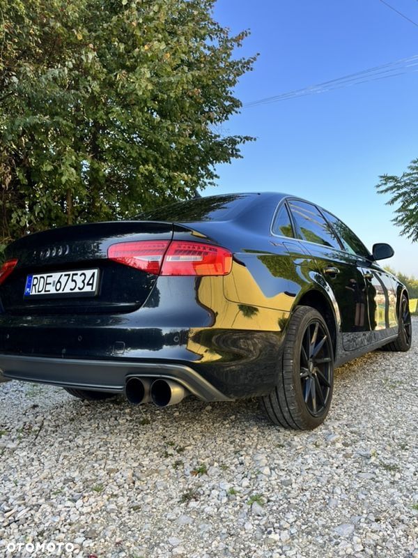 Audi A4 Limousine - 11