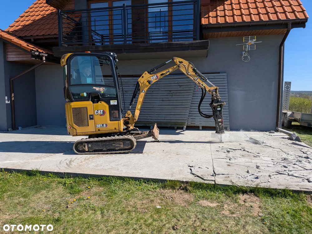 Caterpillar 301.6 - 18
