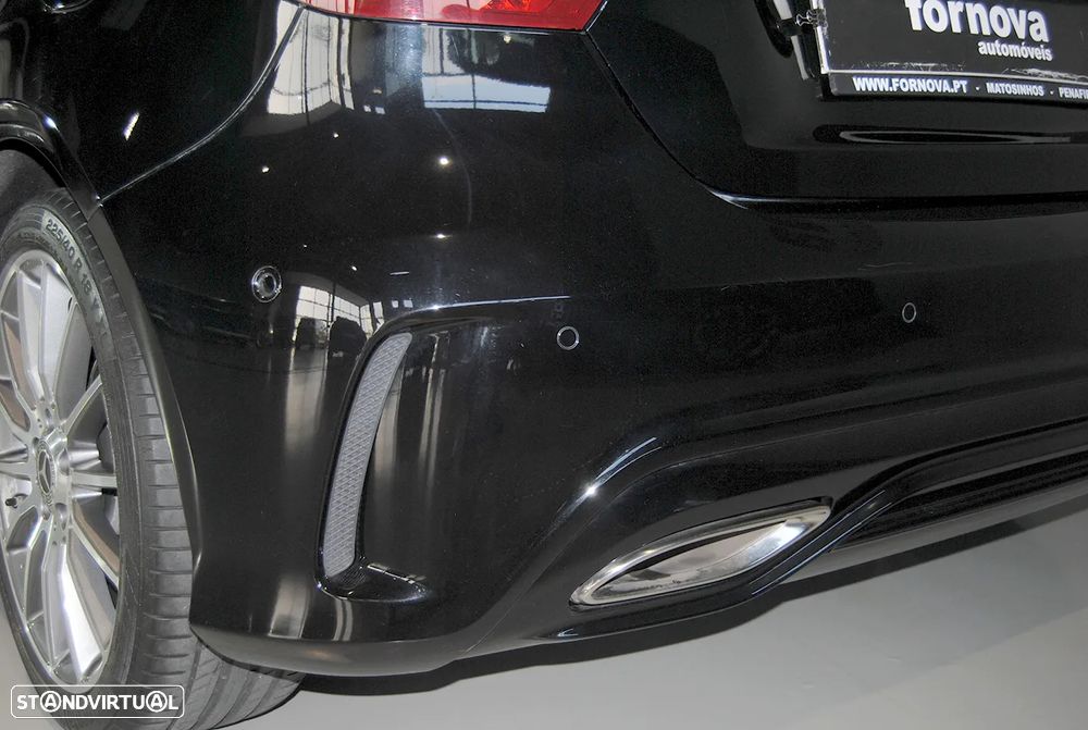 Mercedes-Benz A 180 d AMG Line - 13
