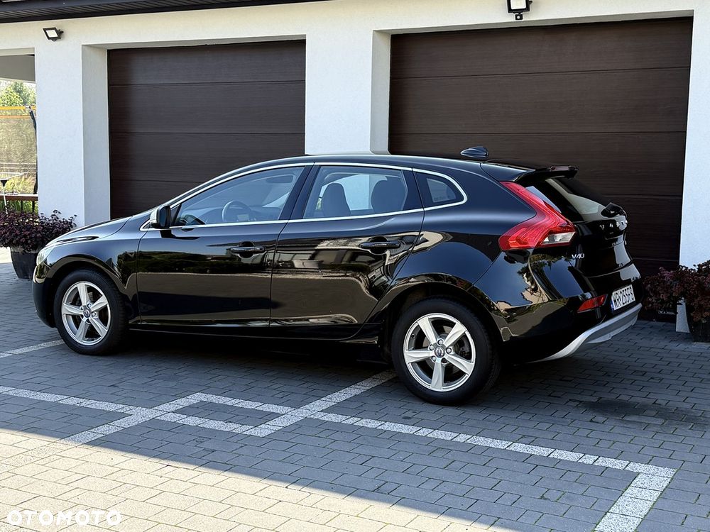 Volvo V40 D2 Momentum - 4