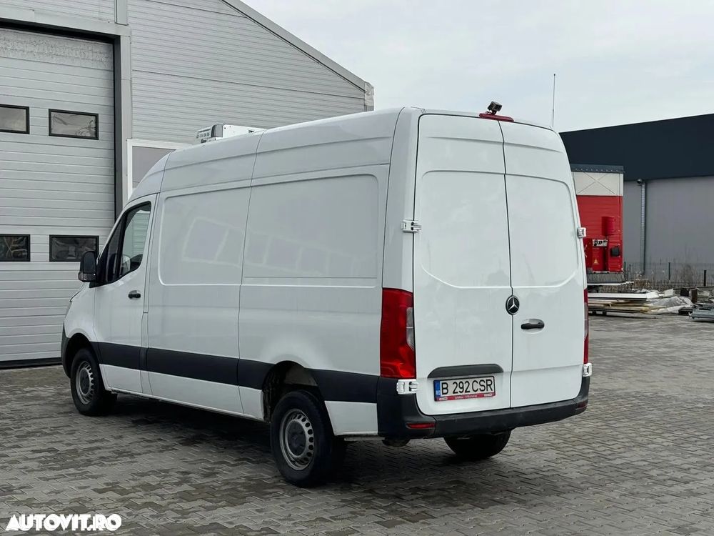 Mercedes-Benz SPRINTER - 5