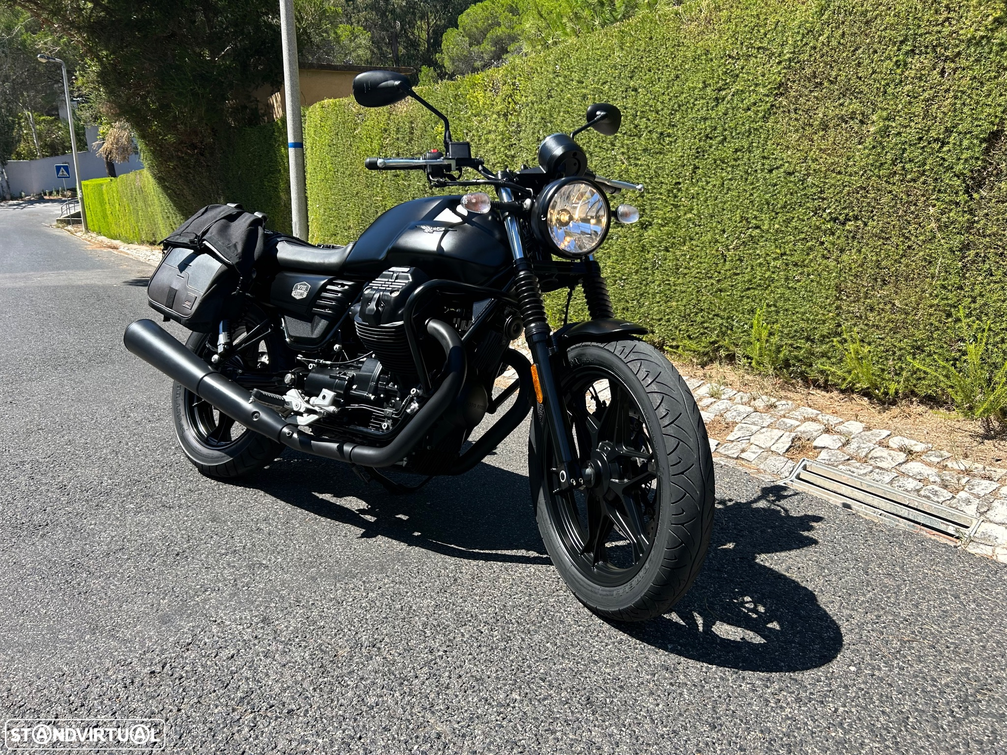 Moto Guzzi V7 ||| Stone - 2