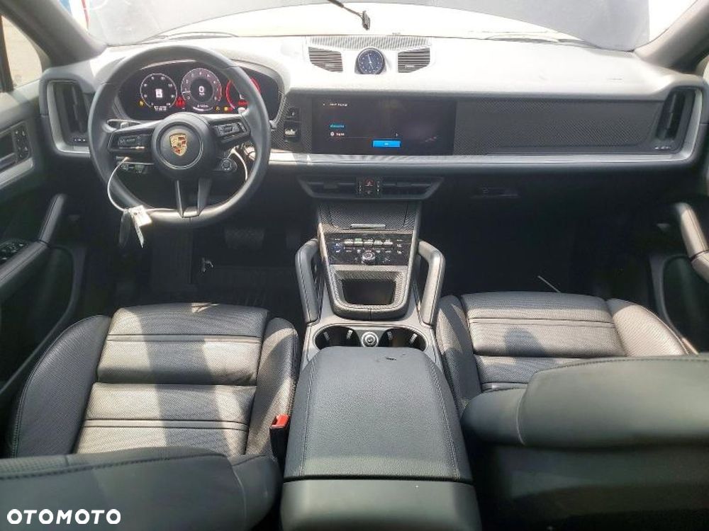 Porsche Cayenne - 8