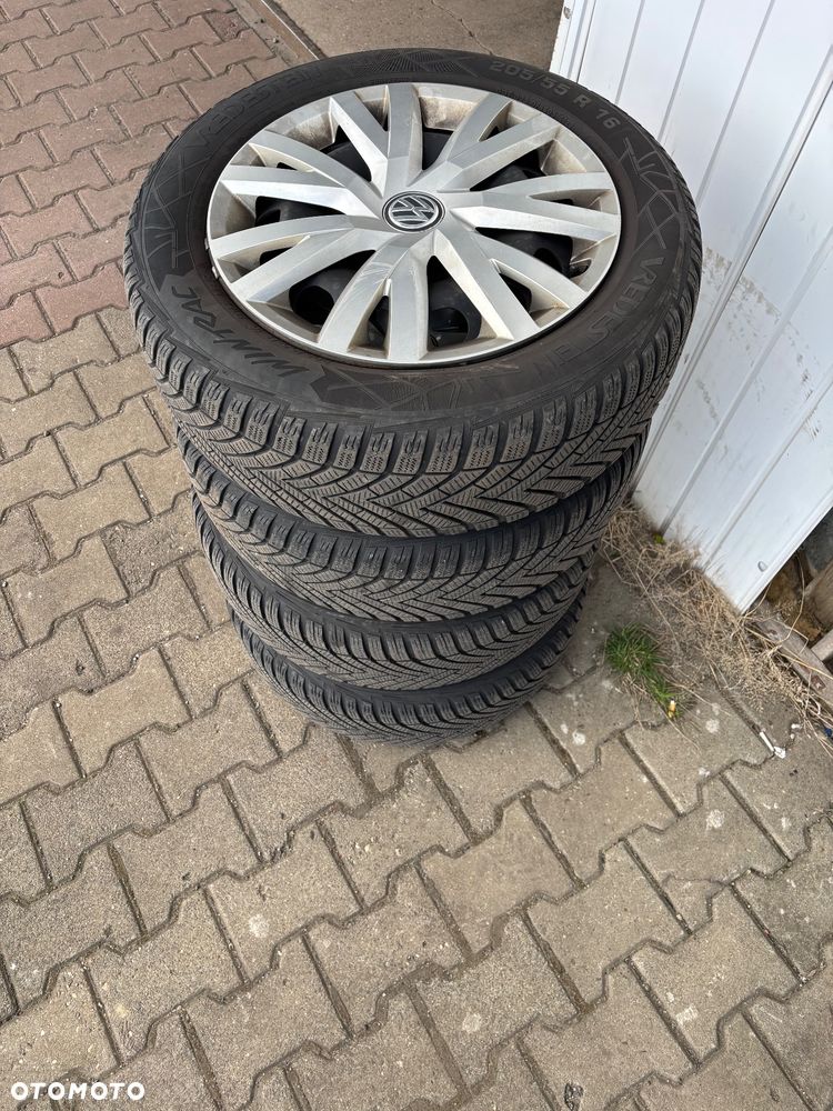 Volkswagen Golf 1.6 TDI BlueMotion Technology Cup - 26