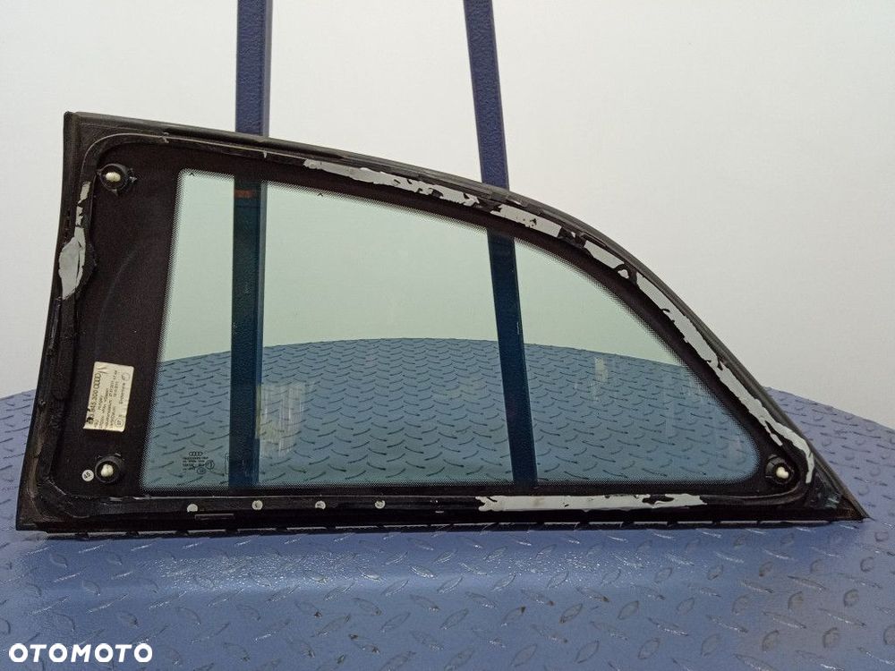 AUDI A1 8X 3D SZYBA KAROSERYJNA TYŁ PRAWA 11R 8X3845300 - 3