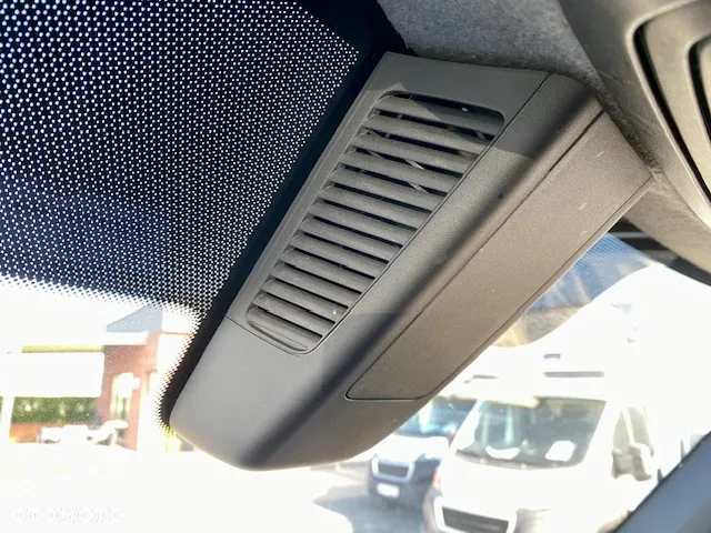 Mercedes-Benz Sprinter - 12