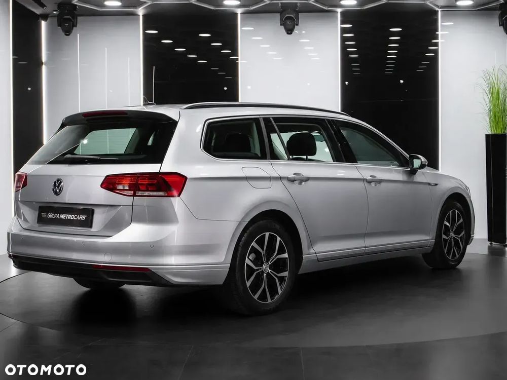 Volkswagen Passat 1.5 TSI EVO Business DSG - 5