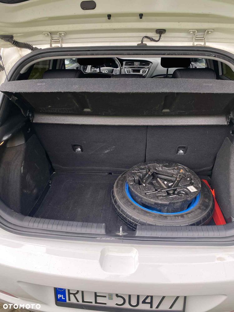 Hyundai i20 - 13