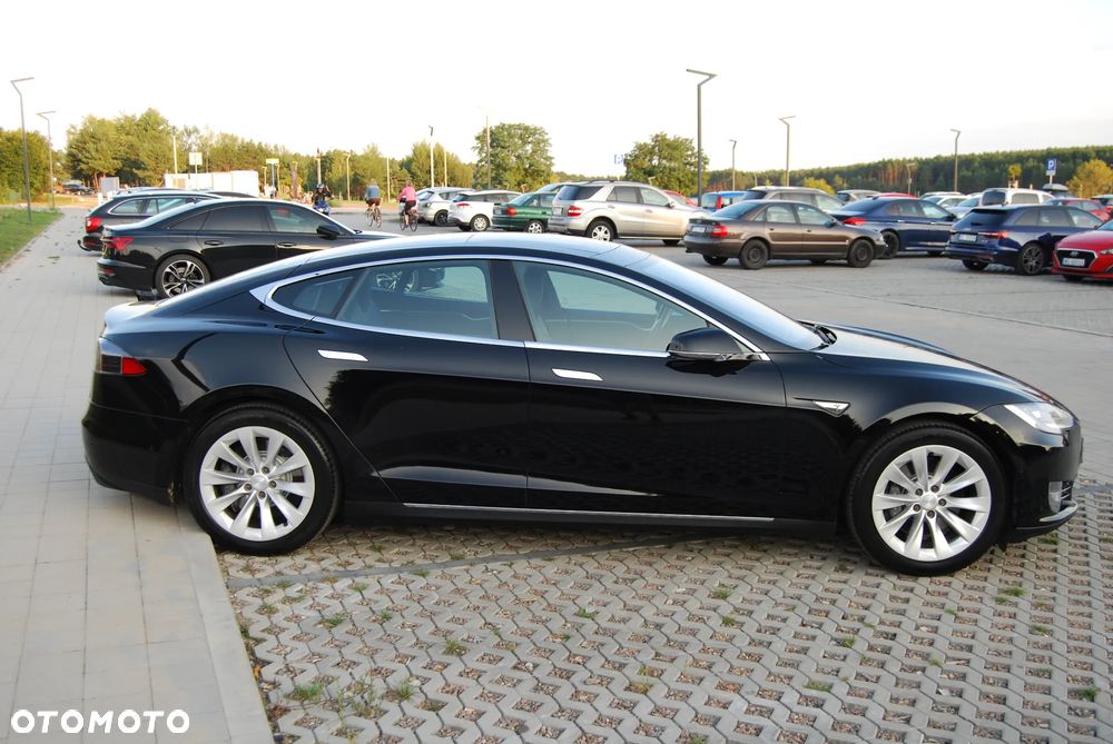 Tesla Model S Standard - 5
