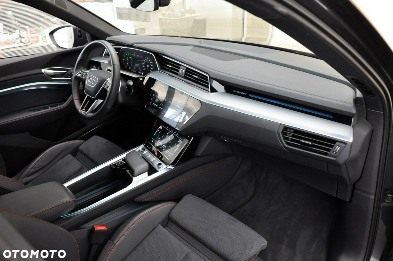 Audi Q8 - 29