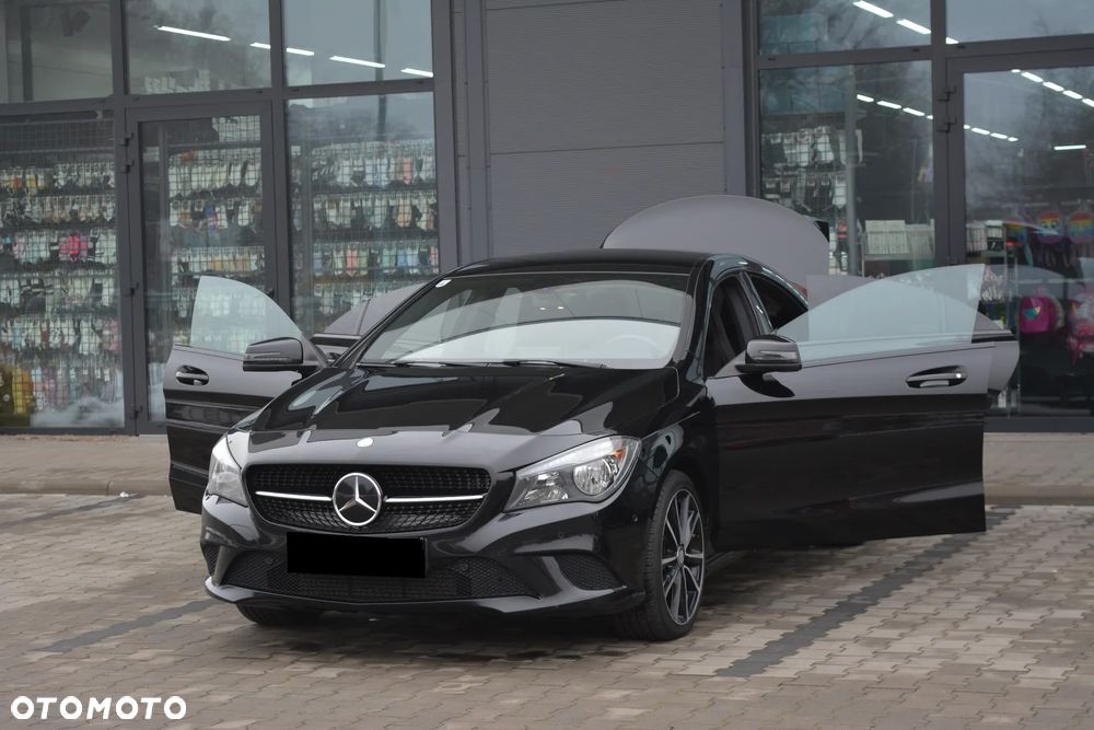 Mercedes-Benz CLA 180 7G-DCT StreetStyle - 25