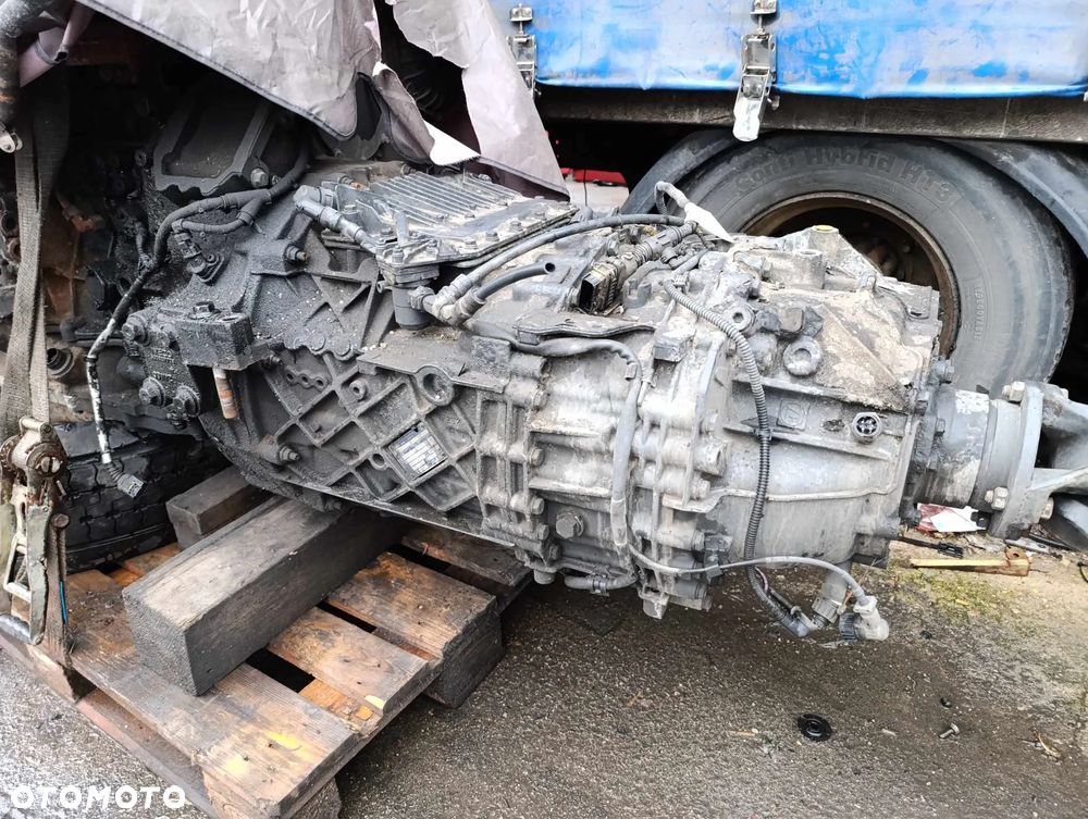 SKRZYNIA BIEGÓW STRALIS EURO 6 ZF 12AS2330TD - 1