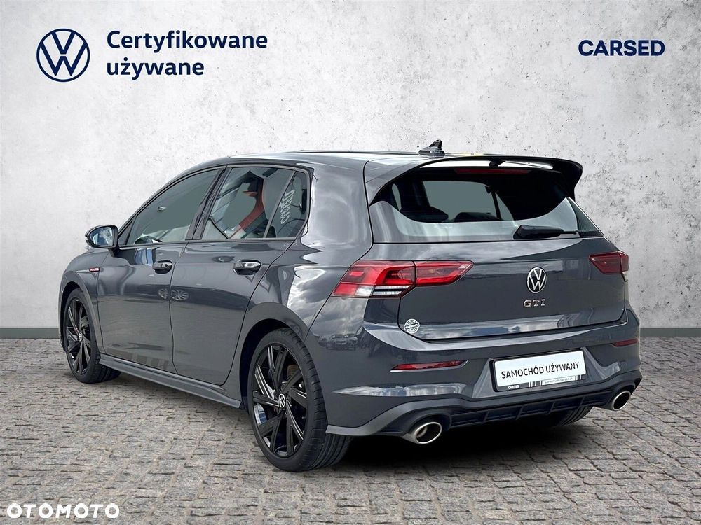 Volkswagen Golf - 39