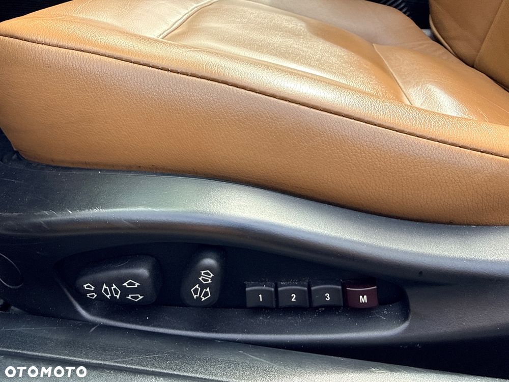 BMW Seria 3 - 16