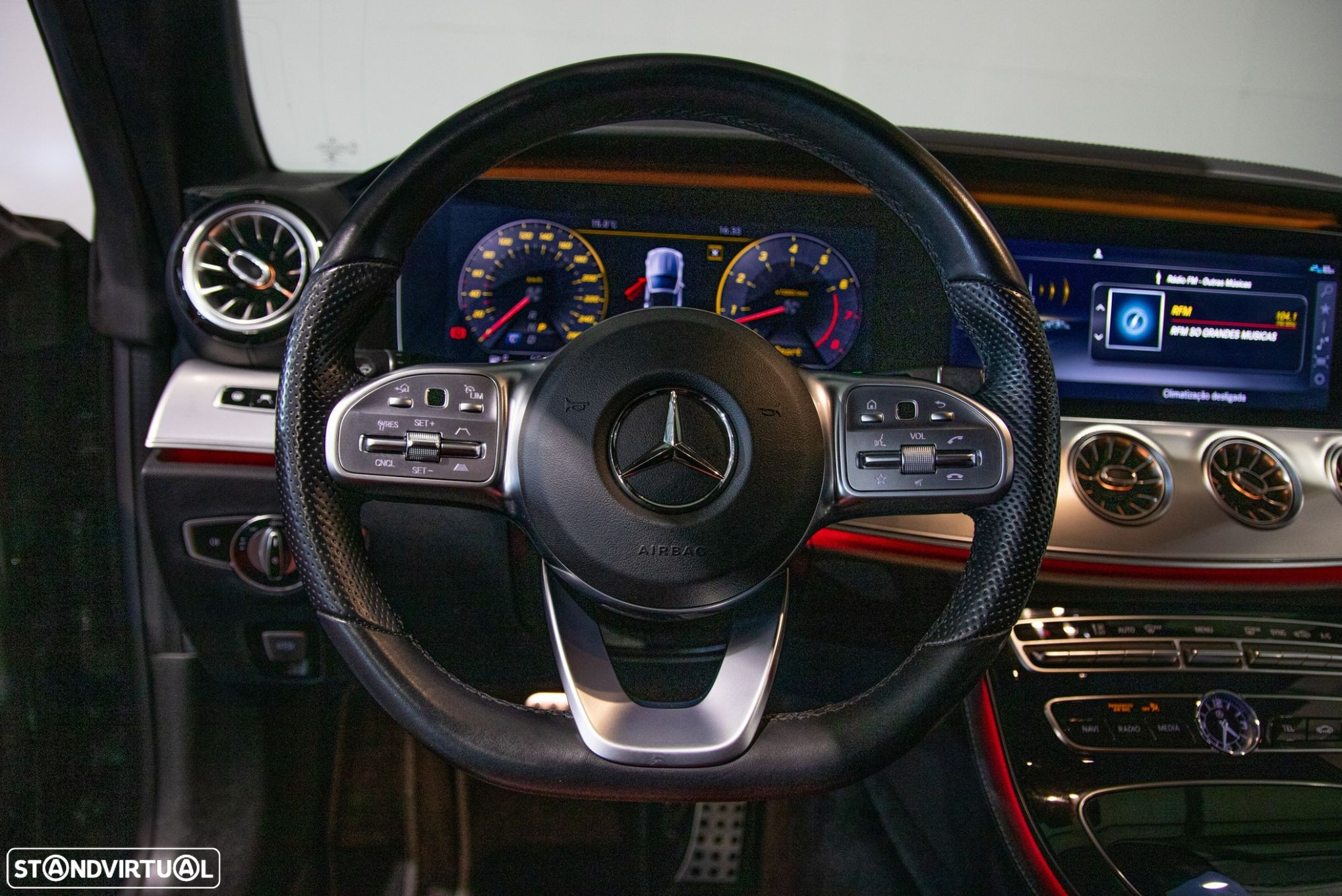 Mercedes-Benz E 450 4-Matic AMG Line Aut. - 41