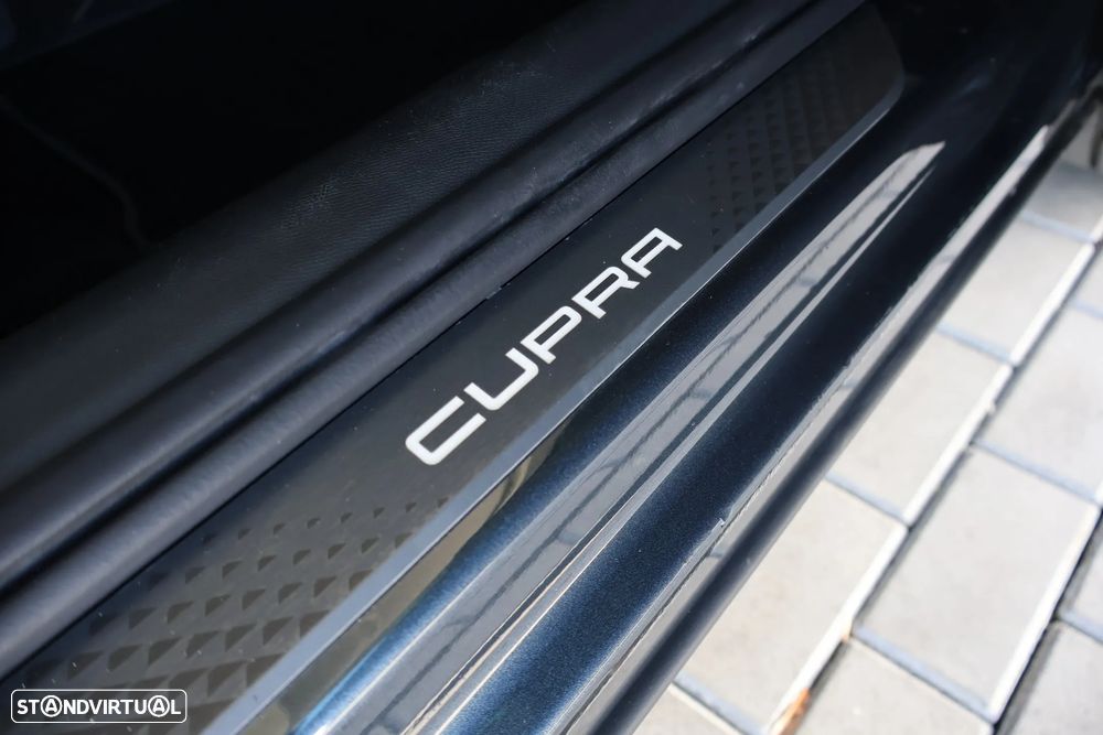Cupra Formentor 1.5 e-Hybrid DSG - 10