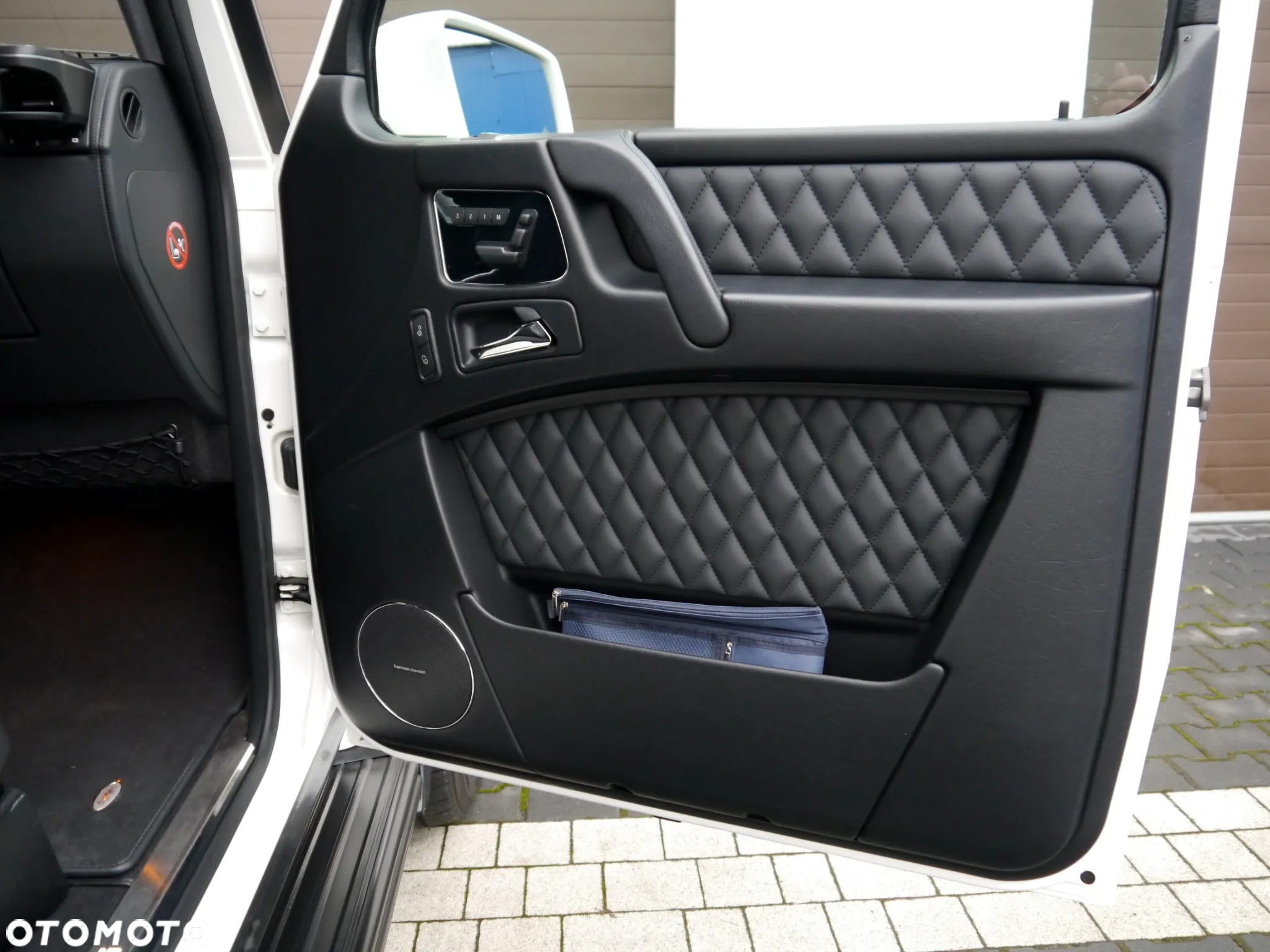 Mercedes-Benz Klasa G 63 AMG L - 33