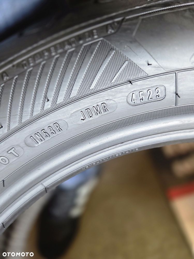 opony używane 215/55R17 Goodyear efficientgrip performance 2 - 9