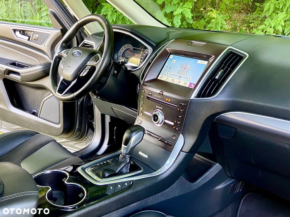 Ford Galaxy - 17