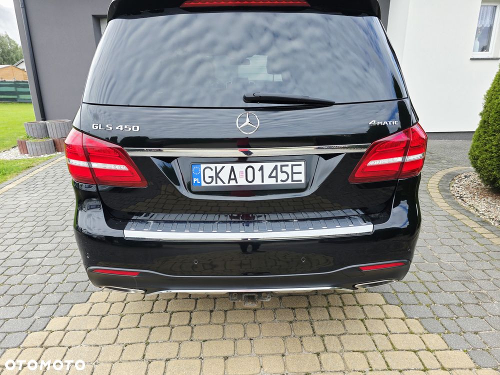 Mercedes-Benz GLS - 9