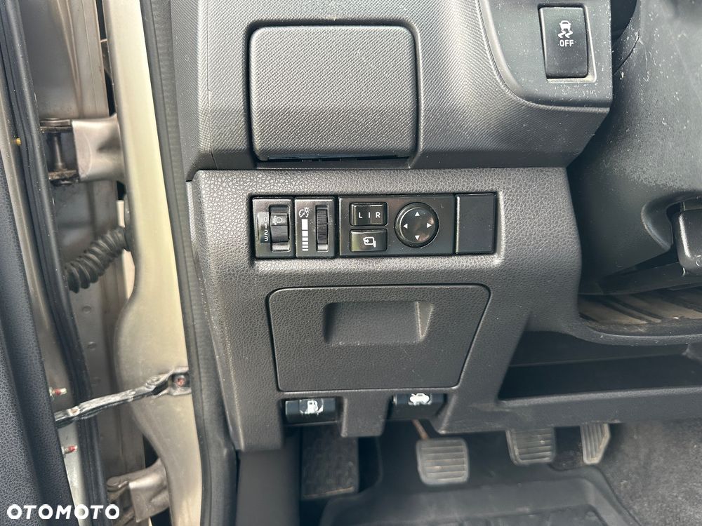 Isuzu D-Max 4x4 Double Cab Custom - 27