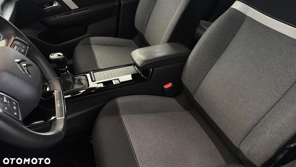 Citroën C4 1.2 PureTech Feel S&S - 12