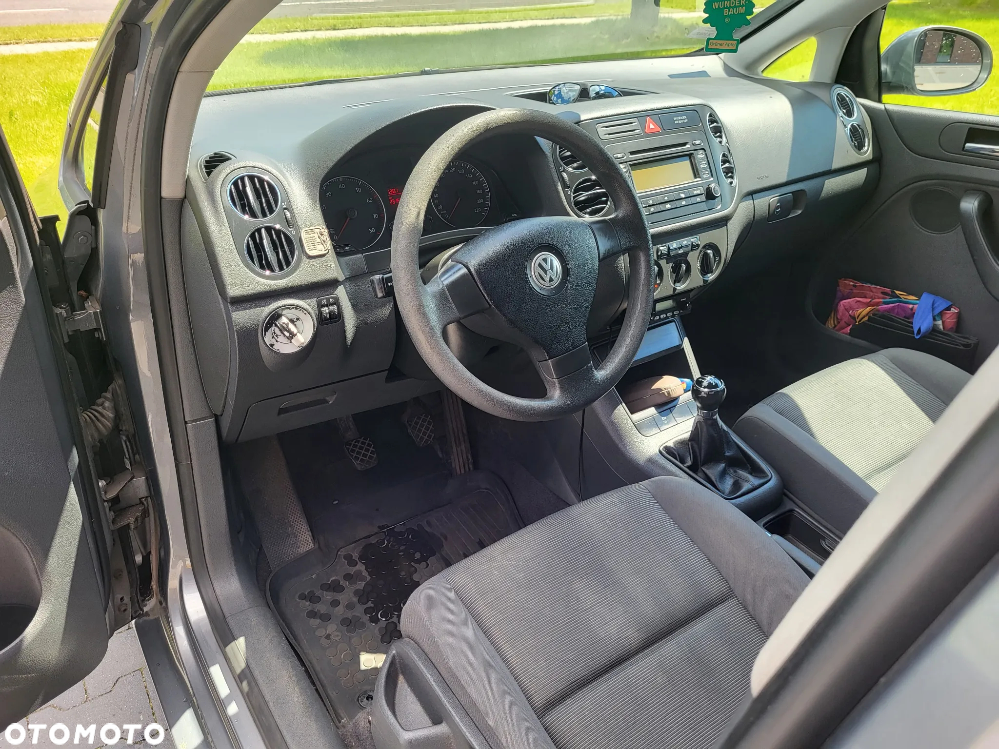 Volkswagen Golf Plus - 17