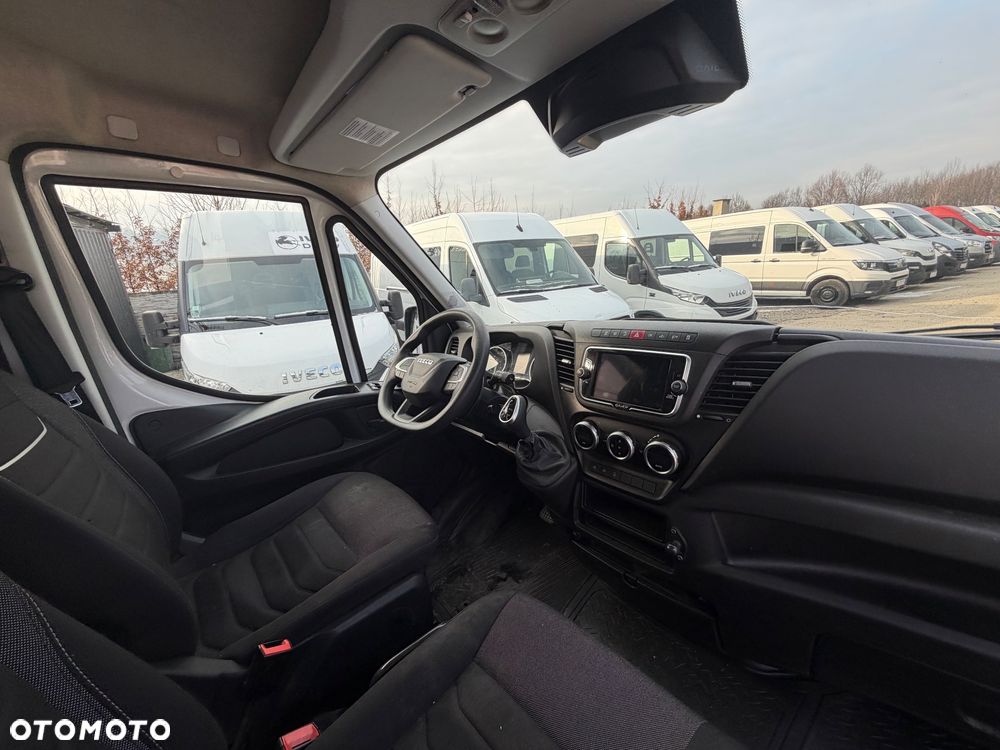 Iveco DAILY 35S16 L4H3 pneumatyka Brygadowka  7 OSÓB OD REKI - 16