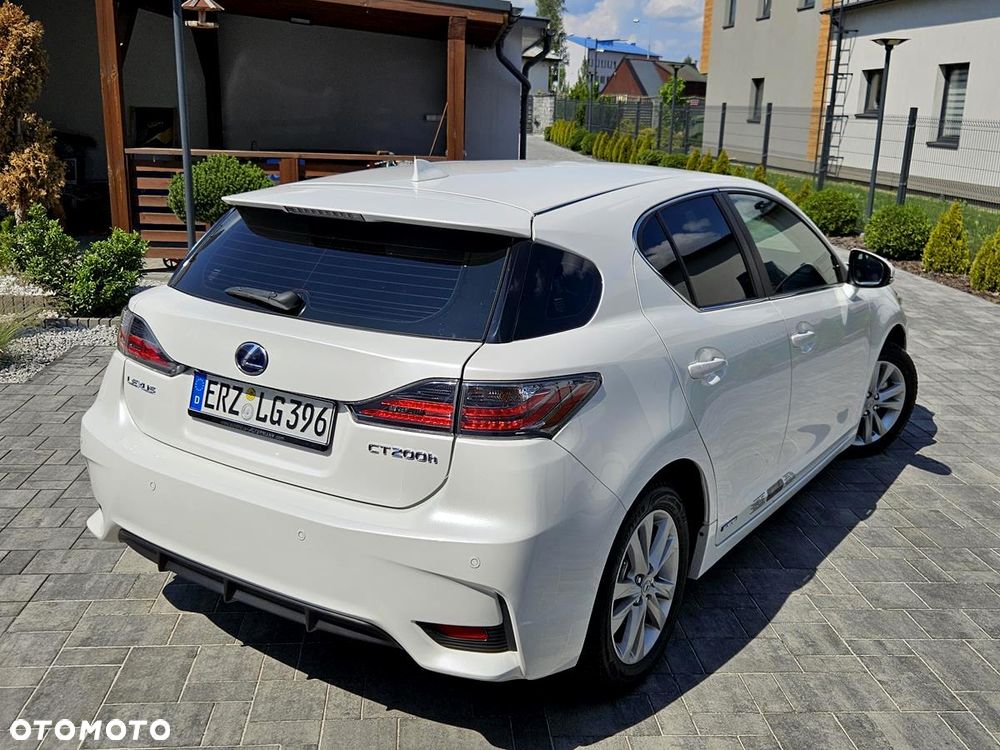 Lexus CT 200h F Sport EU6 - 11
