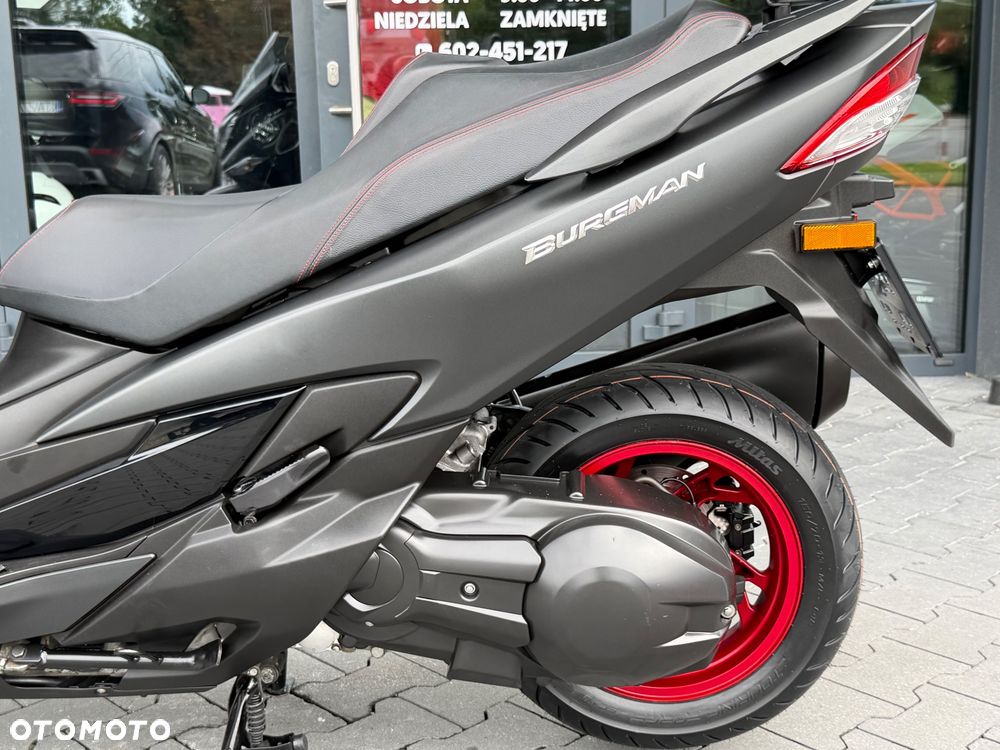 Suzuki Burgman - 34