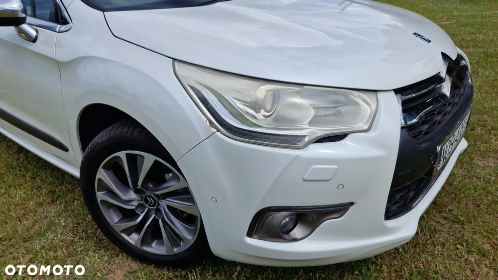 Citroën DS4 e-HDi 110 EGS6 SoChic - 21