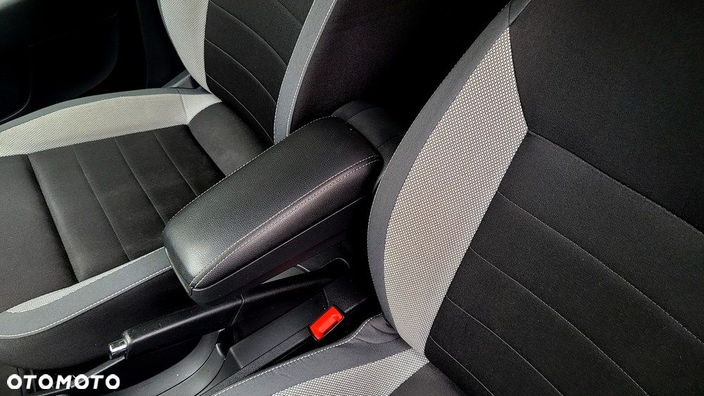Skoda RAPID 1.0 TSI Style - 25