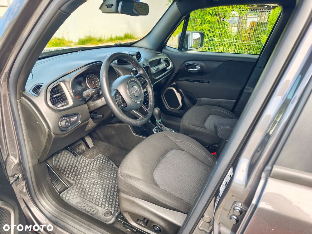Jeep Renegade - 10