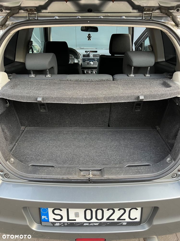 Suzuki Swift 1.3 Club - 12