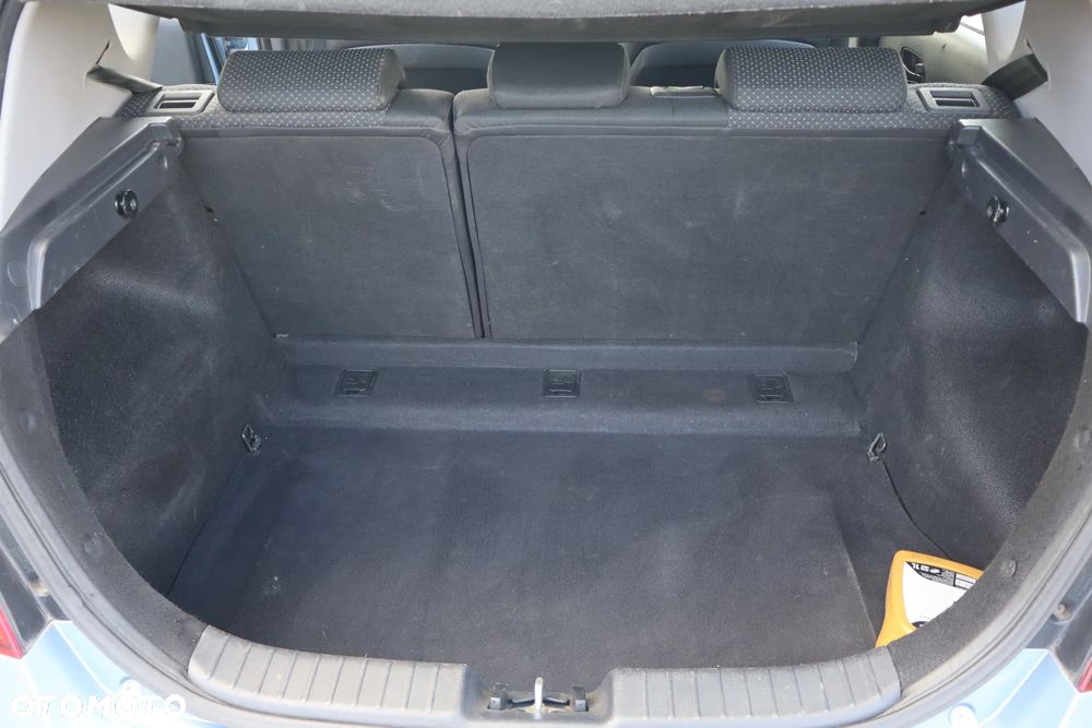 Hyundai i30 1.4 Blue Classic - 23