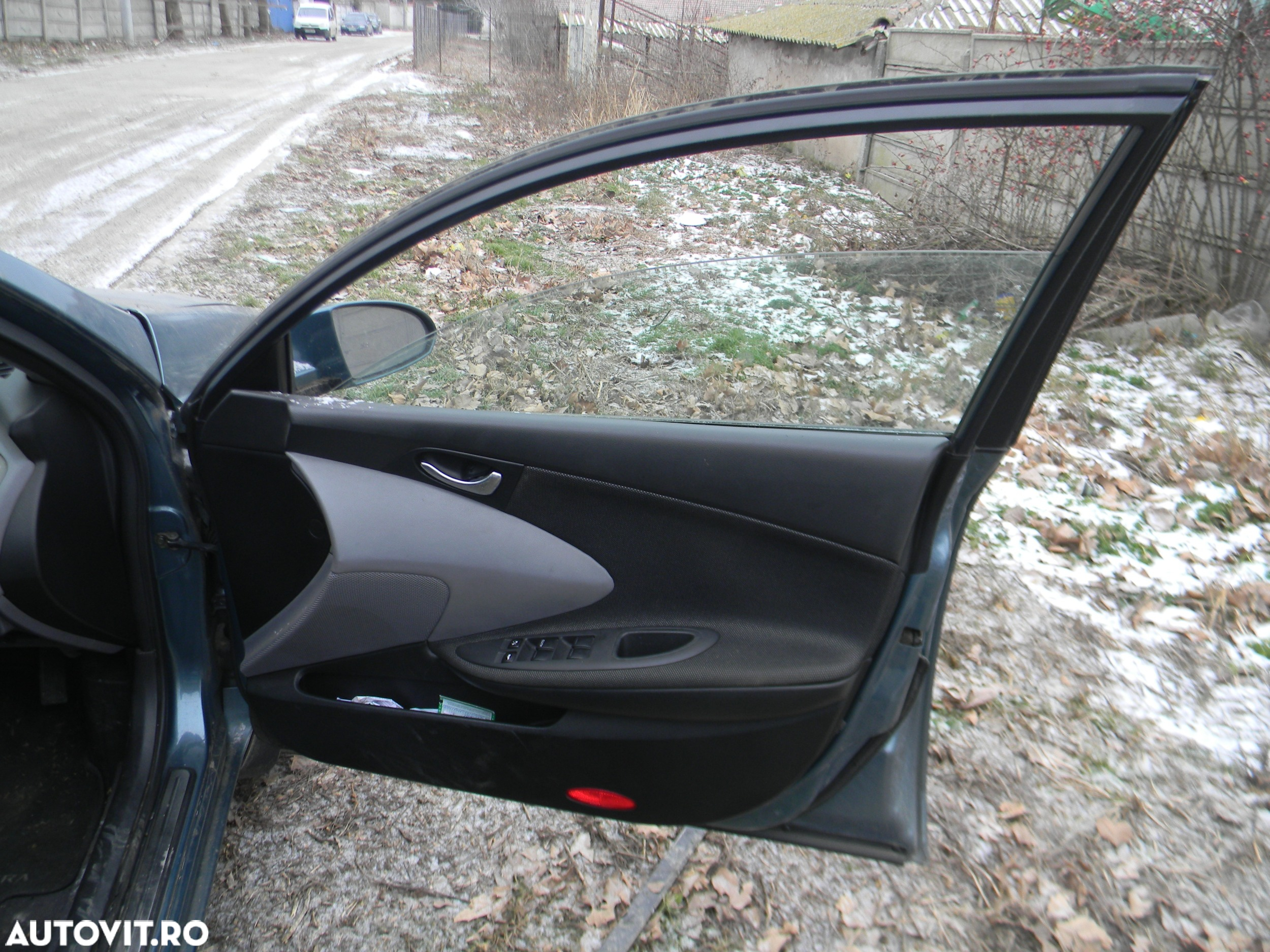 Dezmembrari  Nissan PRIMERA (P12, WP12)  2002  > 0000 2.0 Benzina - 21