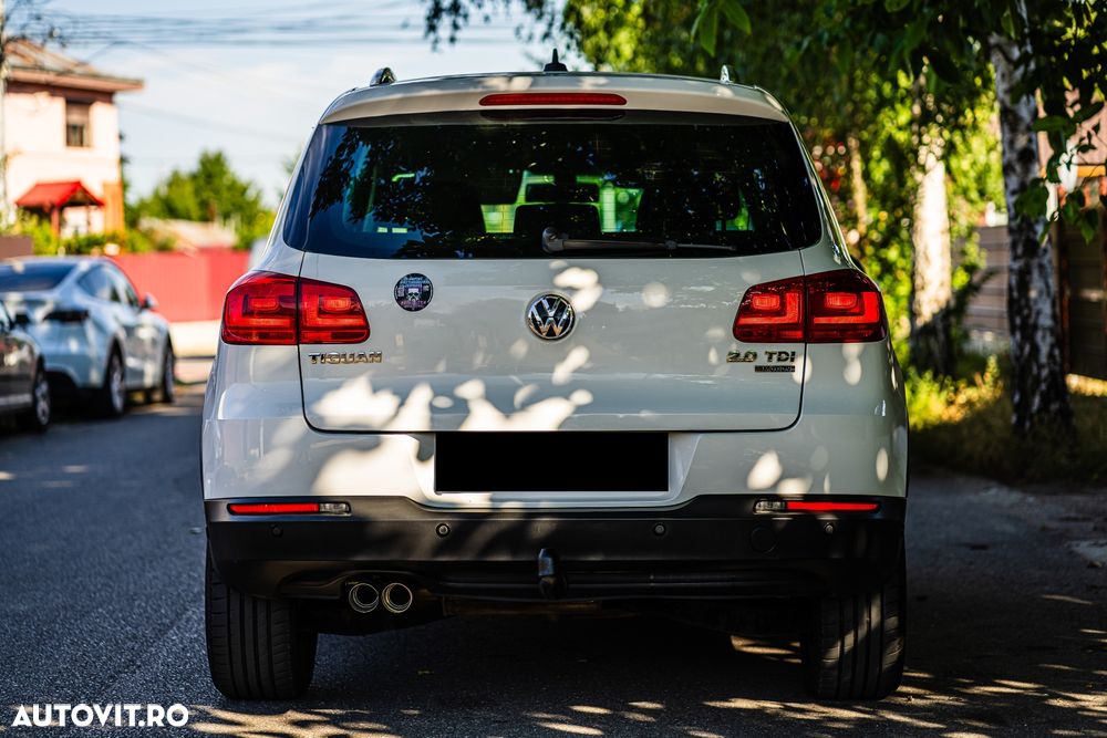 Volkswagen Tiguan 2.0 TDI DPF 4Motion BlueMotion Technology Lounge Sport & Style - 29