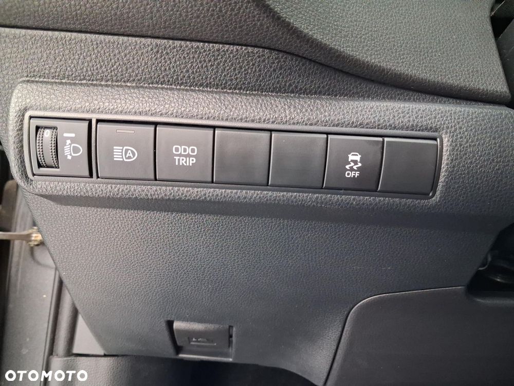 Toyota Corolla 1.8 Hybrid Comfort - 21