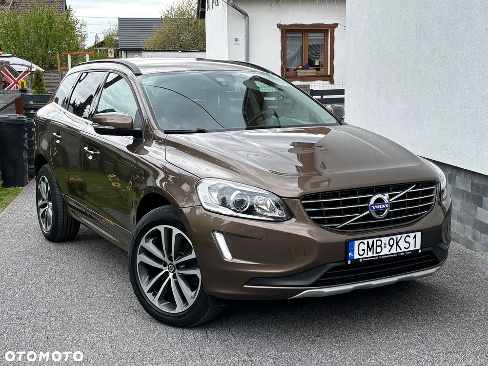Volvo XC 60 D4 Momentum Pro - 1