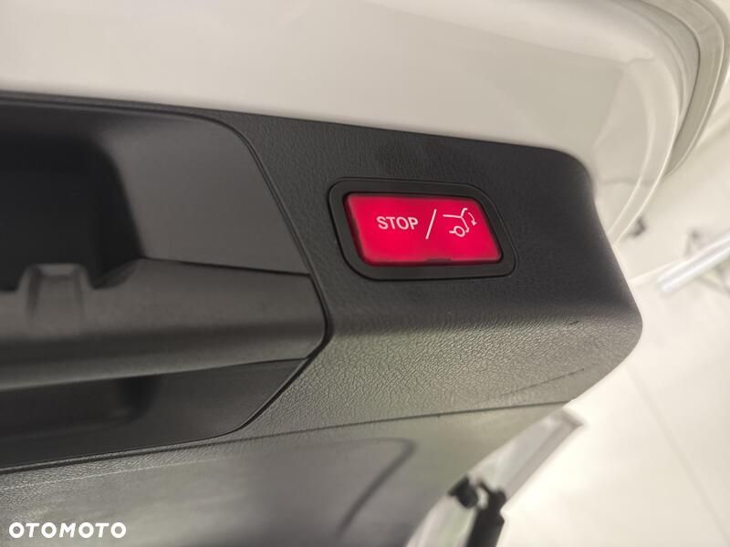 Mercedes-Benz GLB 200 7G-DCT - 23