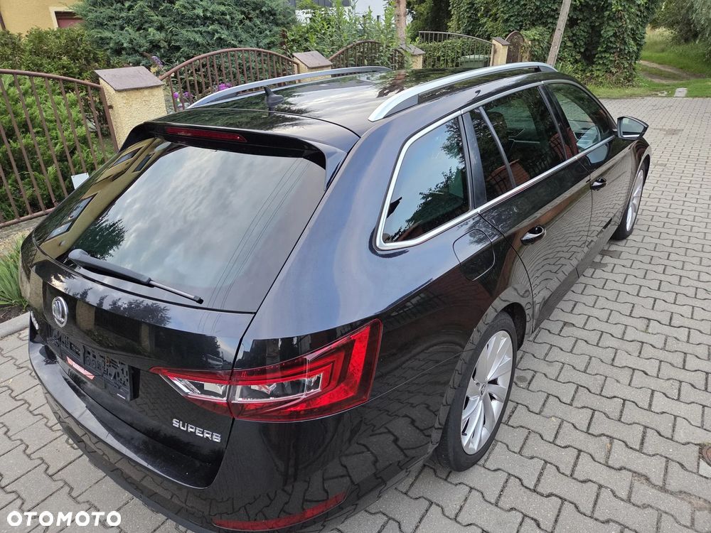 Skoda Superb 2.0 TDI DSG Active - 11