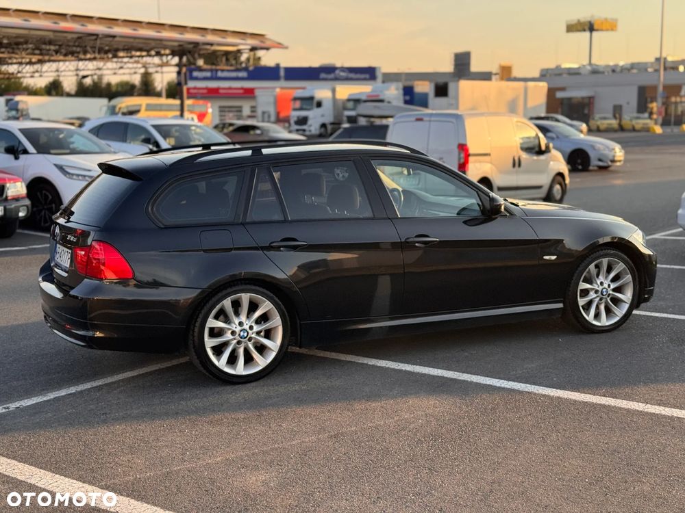 BMW Seria 3 318d - 3