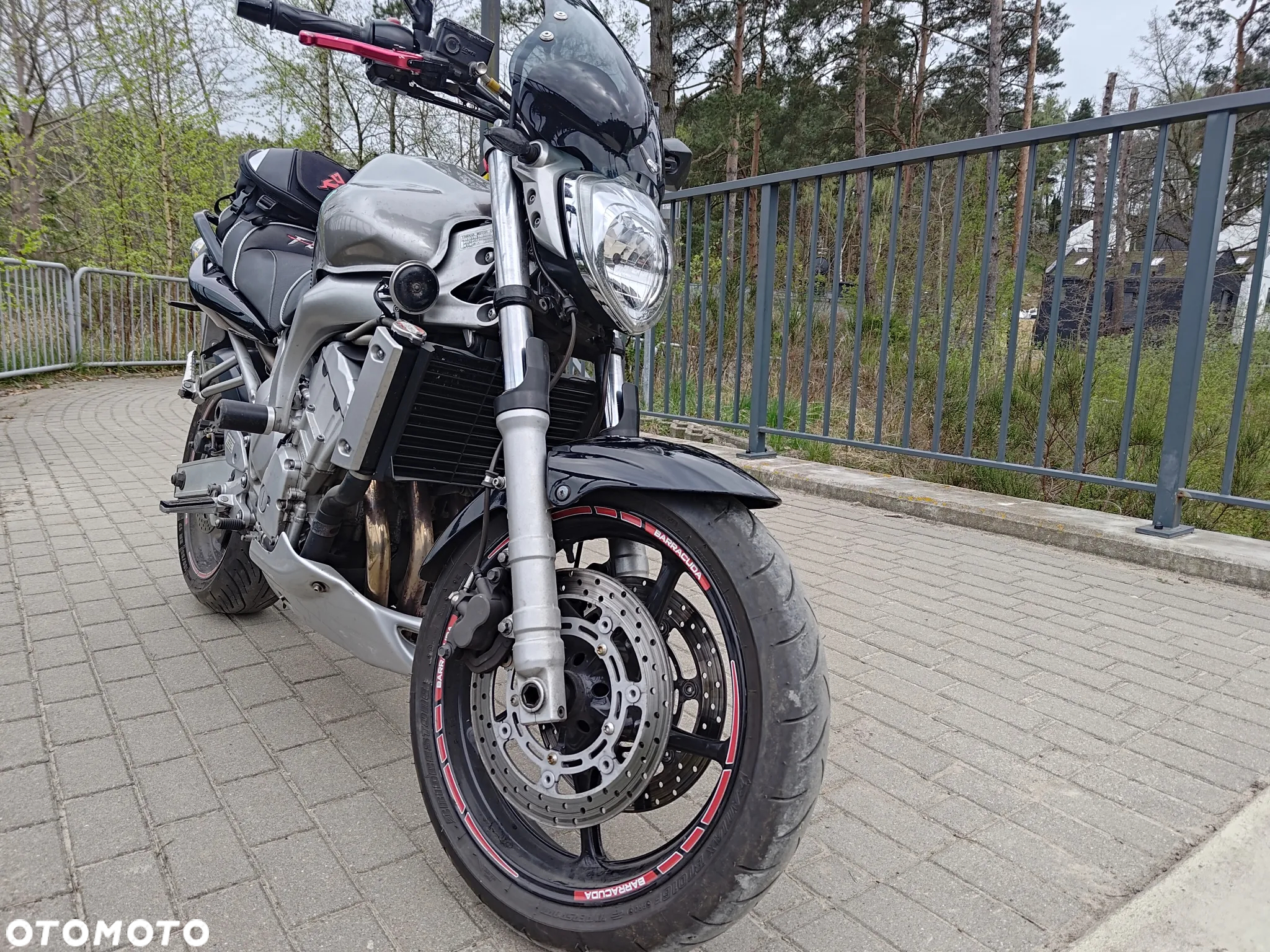 Yamaha FZ6 - 4