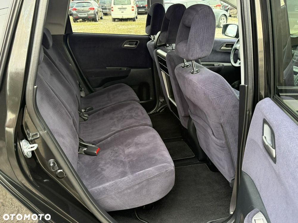 Honda FR-V - 26