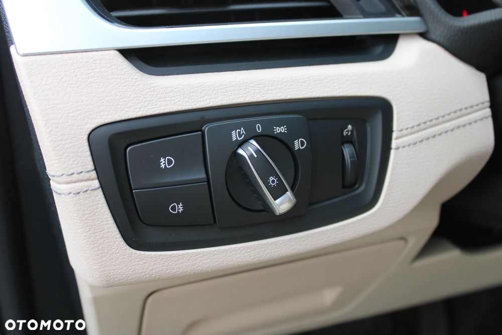 BMW X1 xDrive20i M Sport sport - 15