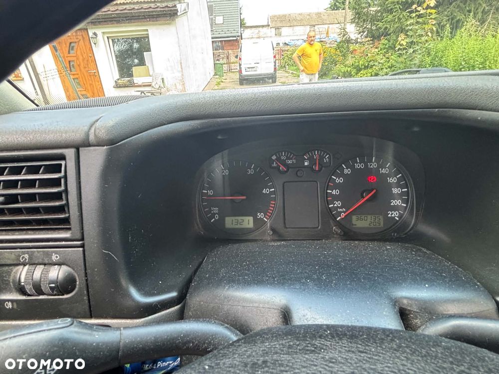 Volkswagen Transporter - 7