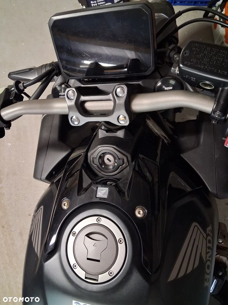 Honda CB - 3